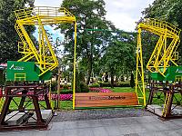 Huśtawka na dźwigozaurach