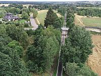 Stary Kolejowy Szlak - tak jak wskazuje jego nazwa - wyznaczono po śladach dawnych linii kolejowych