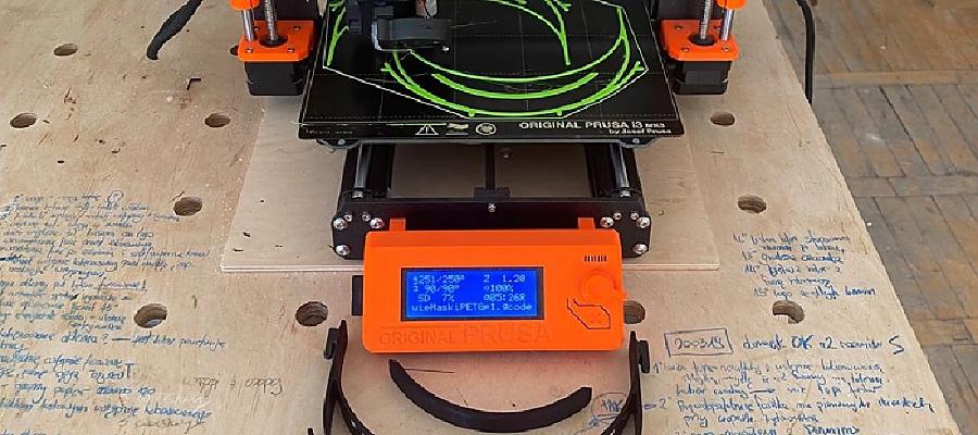 Zachodniopomorskie uczelnie włączyły się w pomoc regionalnym szpitalom i produkują sprzęt ochronny Zachodniopomorskie uczelnie włączyły się w pomoc regionalnym szpitalom i produkują sprzęt ochronny