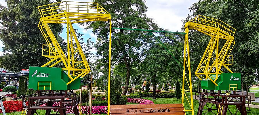 Huśtawka na dźwigozaurach