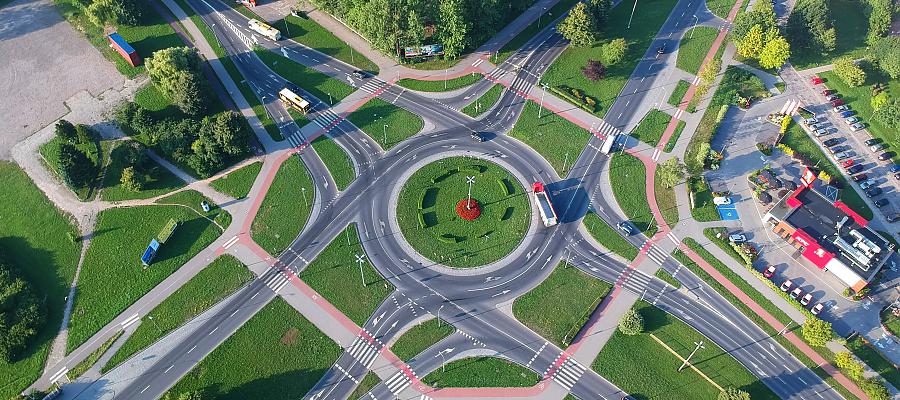 Zmiany na drogach powiatu koszalińskiego. Eurofundusze na modernizacje infrastruktury Zmiany na drogach powiatu koszalińskiego. Eurofundusze na modernizacje infrastruktury