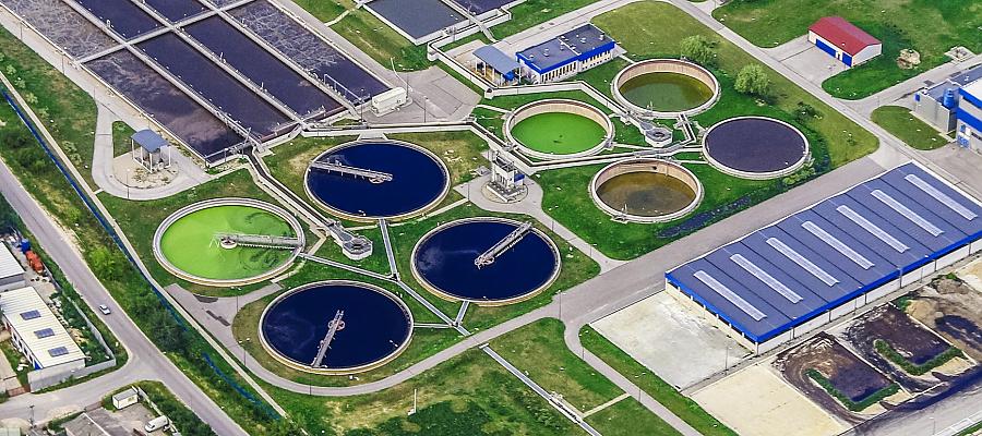 Rewitalizacja w gminie Świdwin. Lokalny samorząd stawia na zmiany w gospodarce ściekami na zdjęciu: oczyszczalnia ścieków